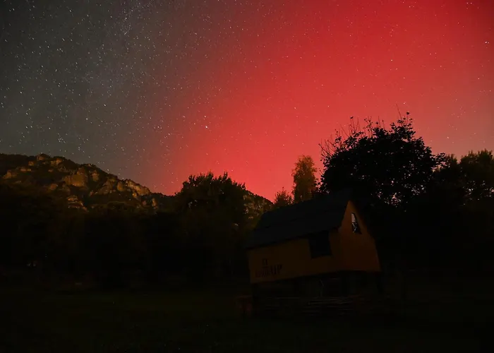 אכסניה Starsbox La Montagna Di Leonardo